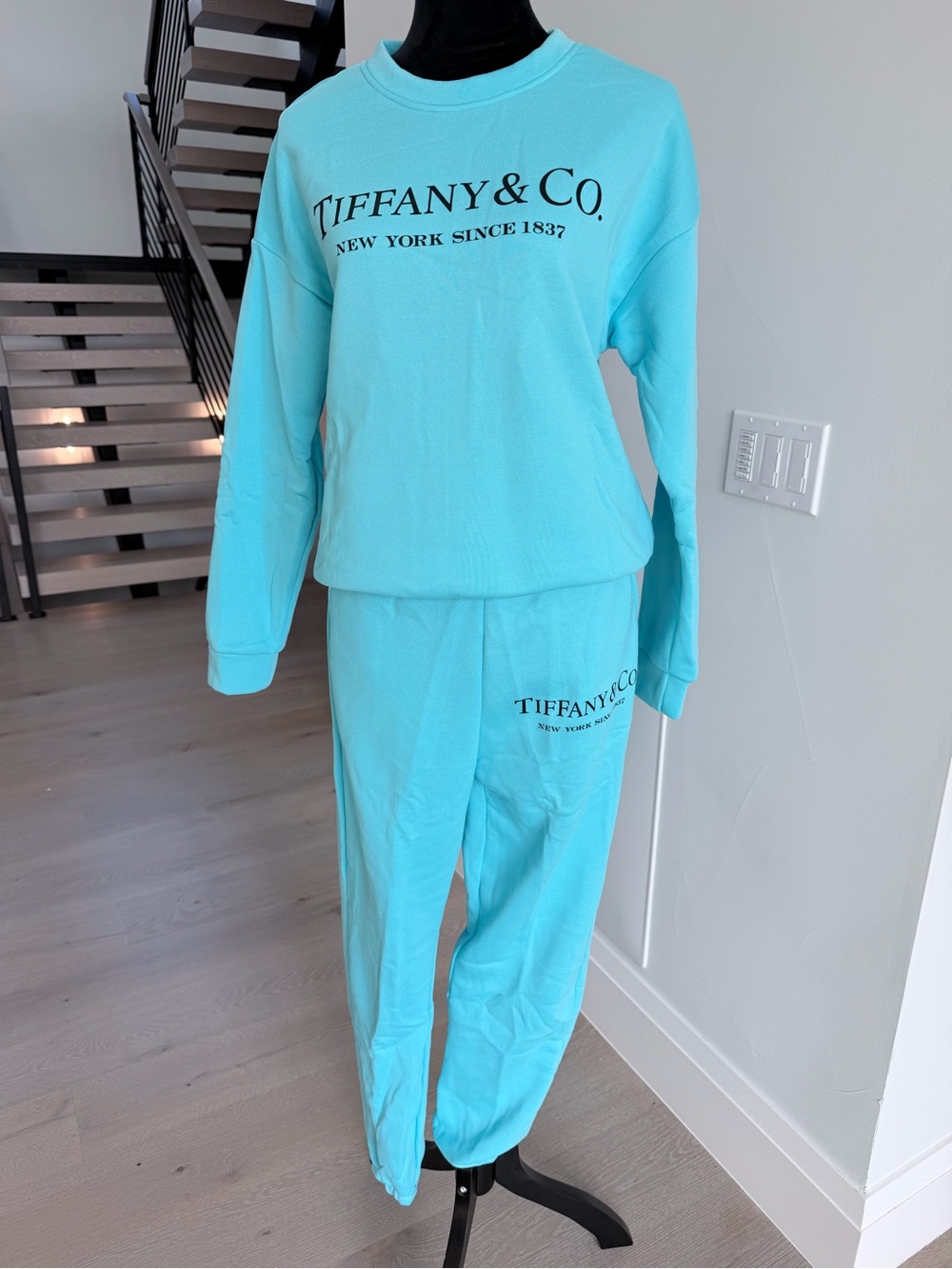 Tiffany & Co. Turquoise Tracksuit Matching Set size M - Picture 13 of 13